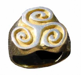 Grosse Chevalière Triskel Fermée